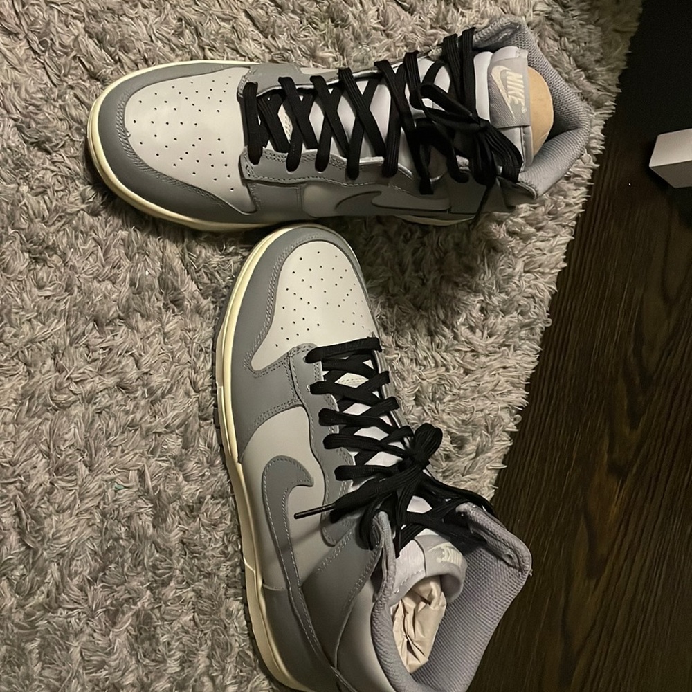 Women Nike Dunk High size 9.5